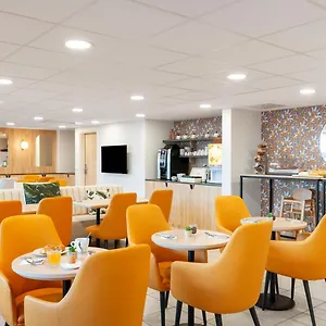 Residhome Aéroport Apartahotel Niza